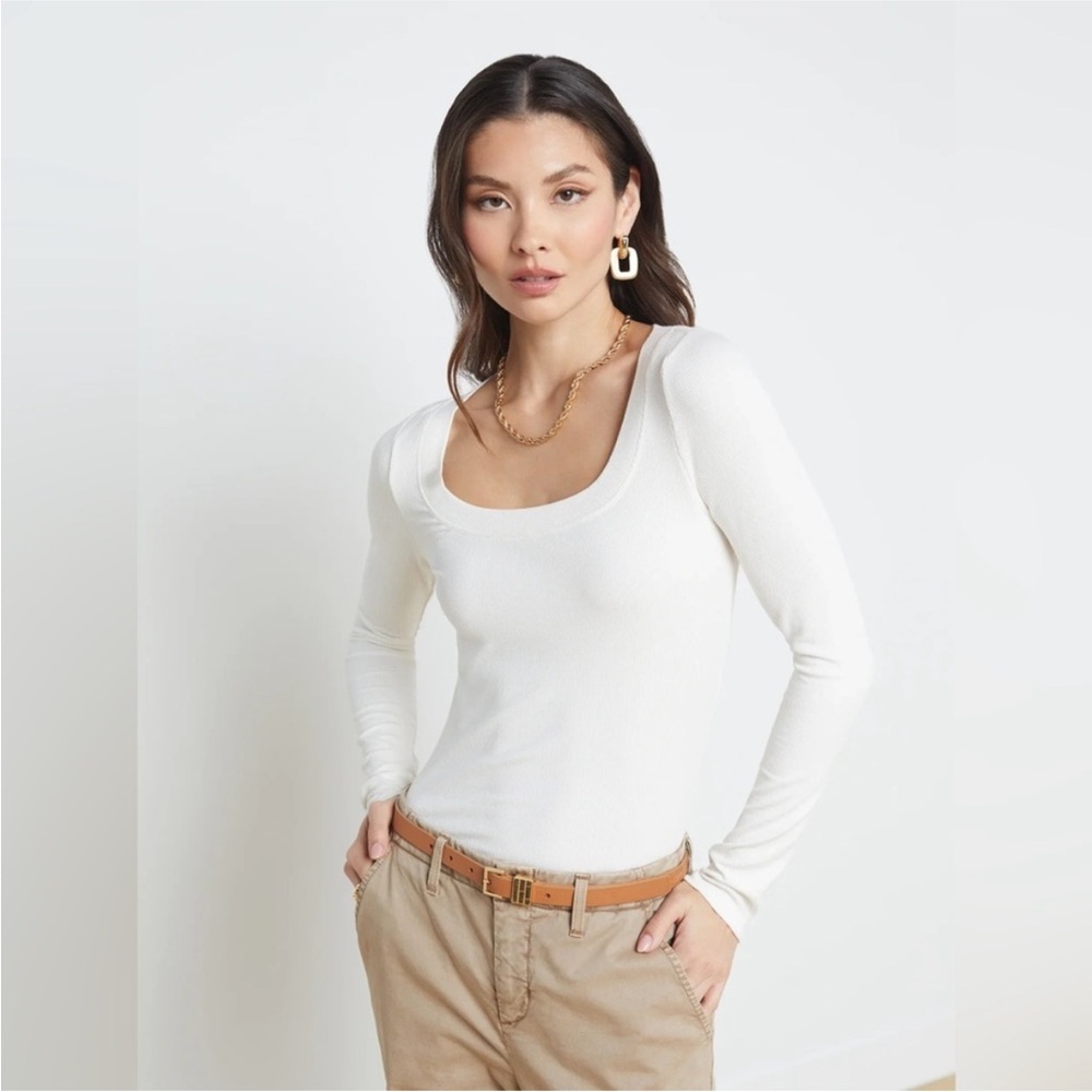 L'AGENCE Joanna White Scoop Neck Long Sleeve Top